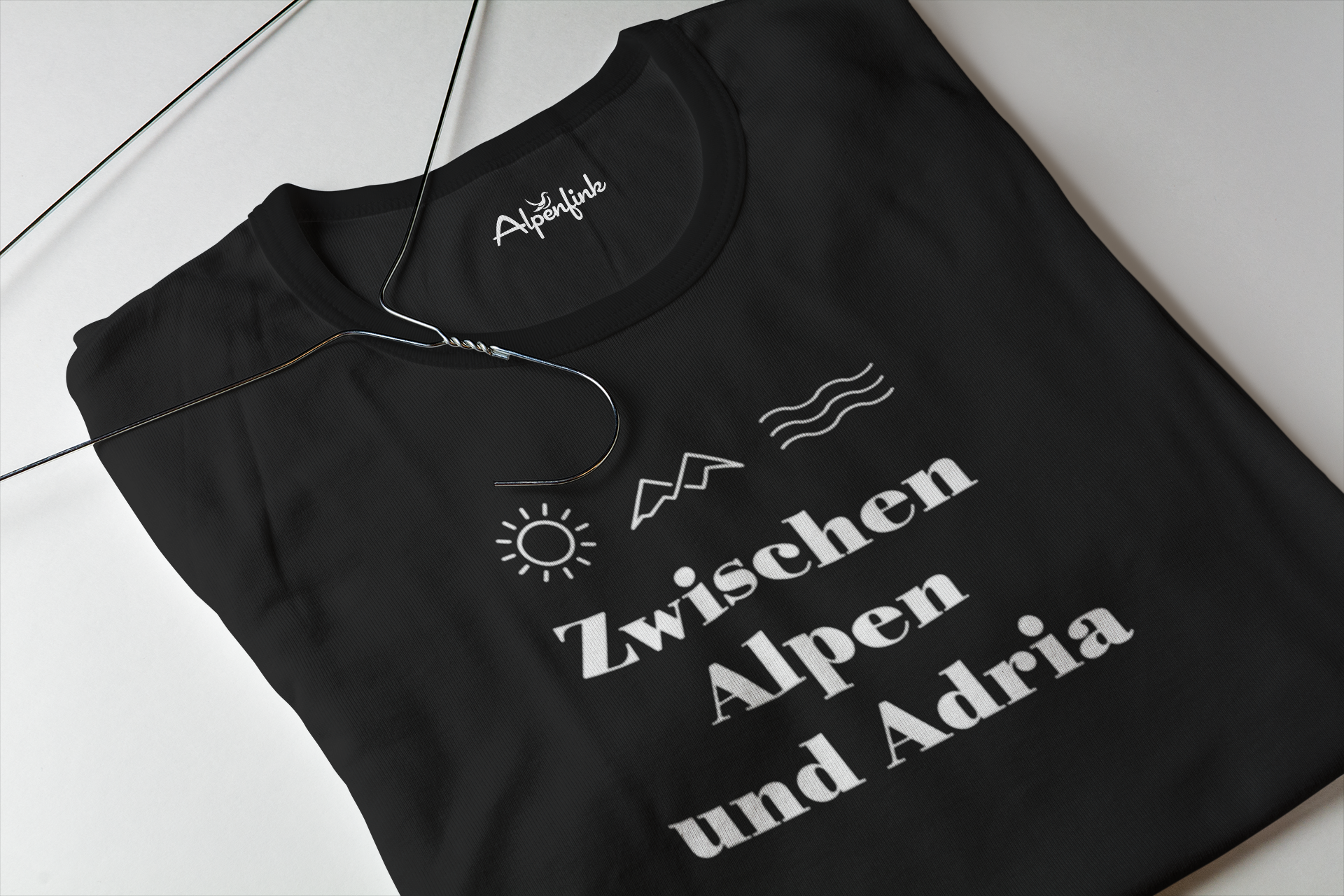 Zwischen Alpen und Adria – Angenehm weiches Unisex Bio-Shirt